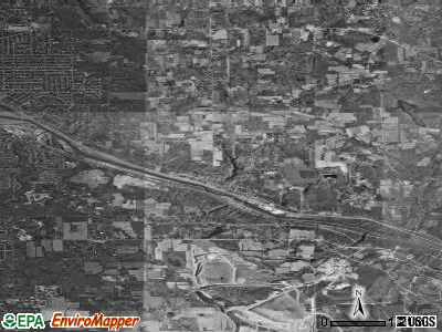 Zip code 44436 satellite photo by USGS