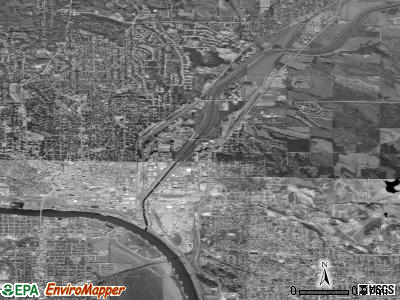 Zip code 51105 satellite photo by USGS