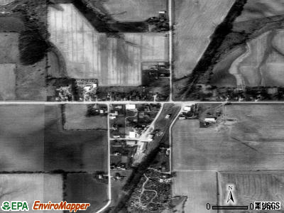 Zip code 52562 satellite photo by USGS