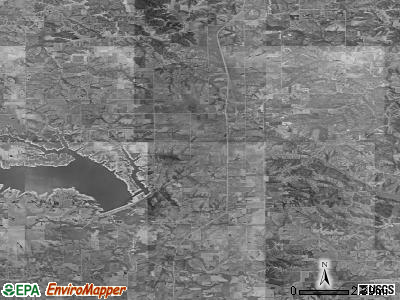 Zip code 52571 satellite photo by USGS