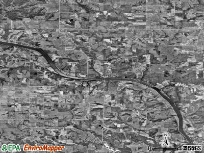 Zip code 52620 satellite photo by USGS