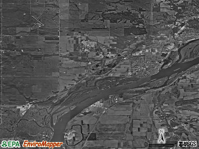 Zip code 52730 satellite photo by USGS