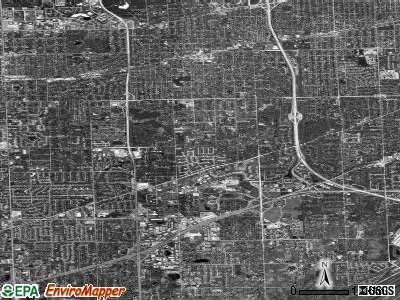 Zip code 60521 satellite photo by USGS