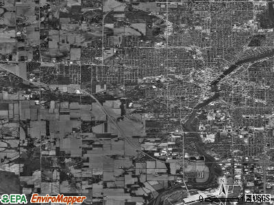 Zip code 61102 satellite photo by USGS