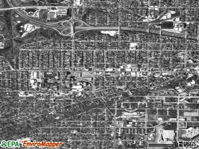 Zip code 61606 satellite photo by USGS