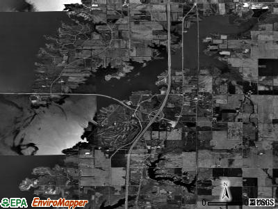 Zip code 62897 satellite photo by USGS