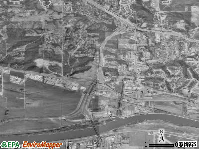 Zip code 64150 satellite photo by USGS