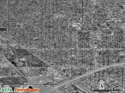 Zip code 93728 satellite photo by USGS