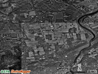 Zip code 18040 satellite photo by USGS