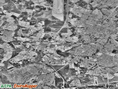 Zip code 20151 satellite photo by USGS