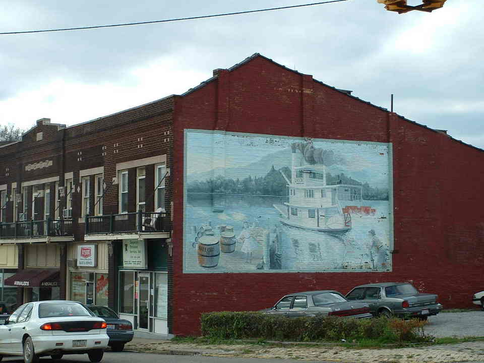 East Liverpool, OH: Mural at the corner of 4th and Market Street