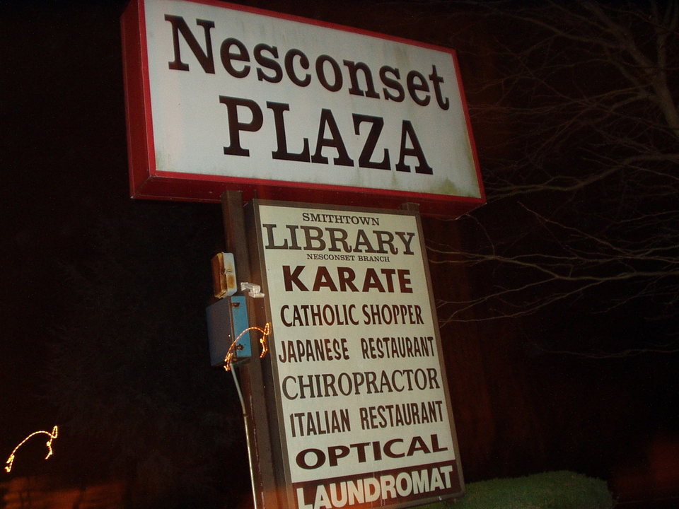 Nesconset, NY: Da Plaza
