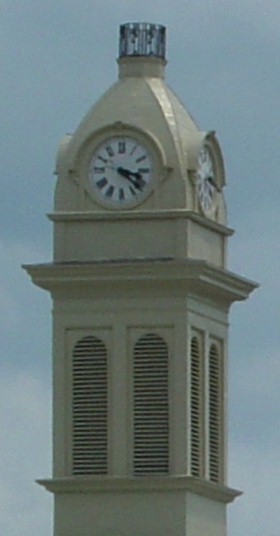 Georgetown, KY: Clocktower on Court House