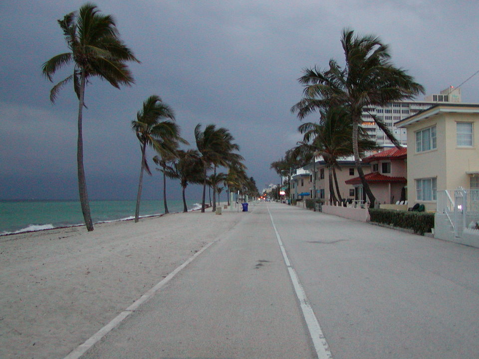 Hollywood, FL: Looking south on the Hollywood Broadwalk