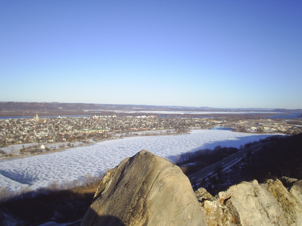 Winona, MN: winona overview