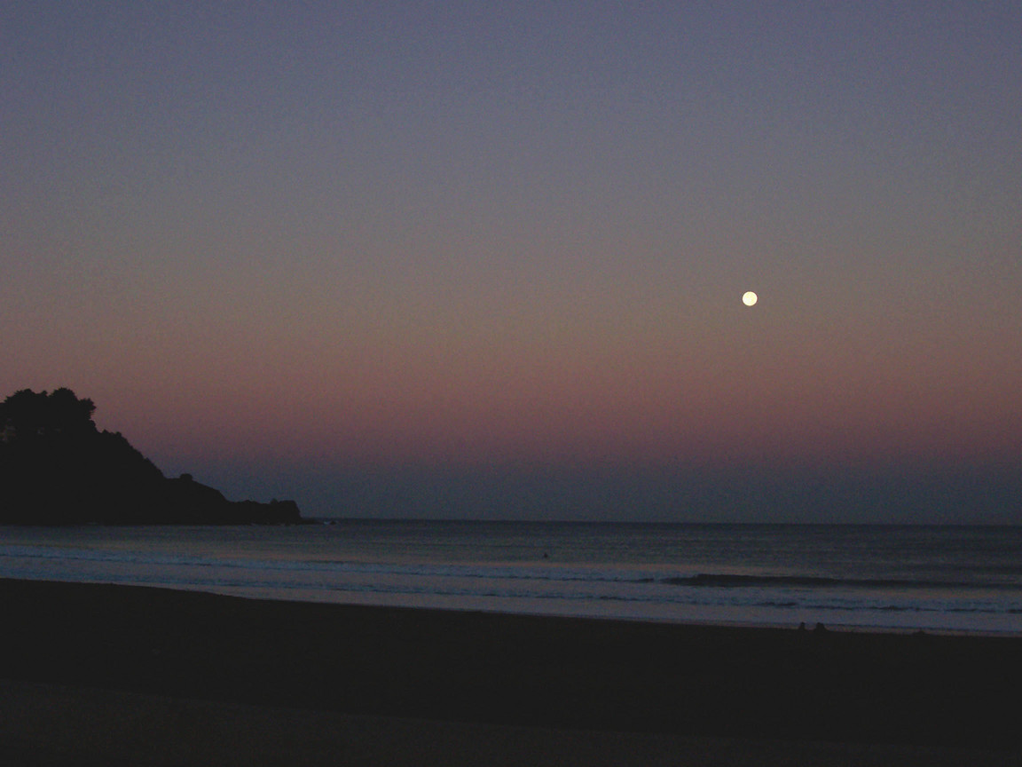 Pacifica, CA: Moonset, Linda Mar beach