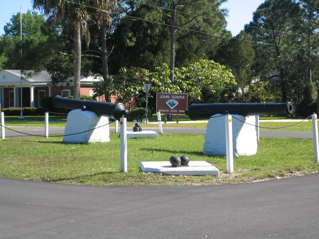Apalachicola, FL: Cannons