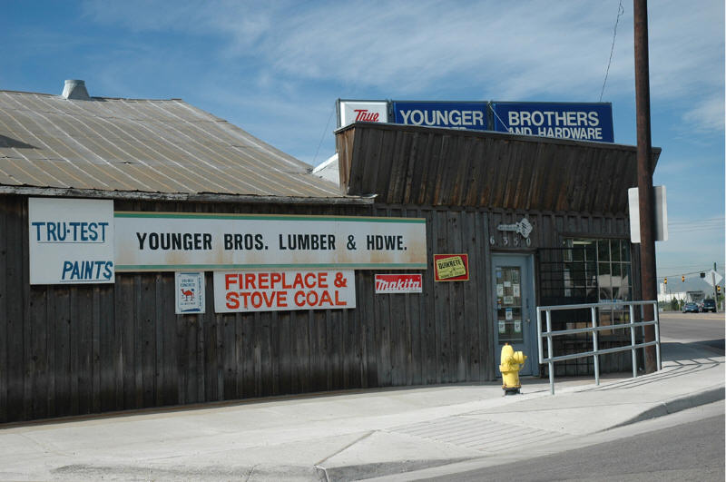Commerce City, CO: Younger Brothers