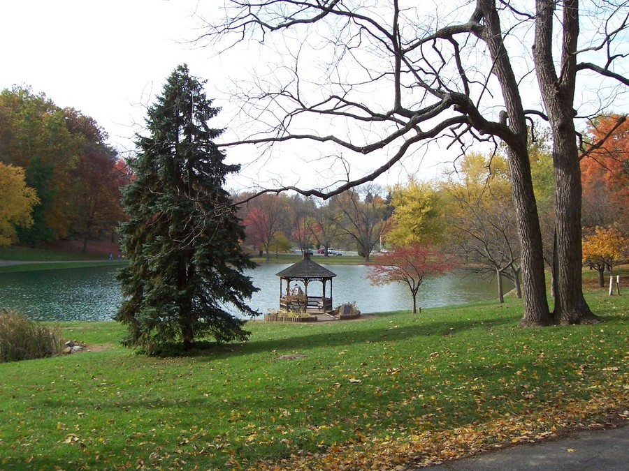 Lancaster, OH: Rising Park - Pond - Lancaster, Ohio