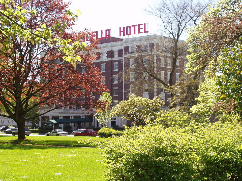 Longview, WA: Monticello Hotel in the Heart of the City