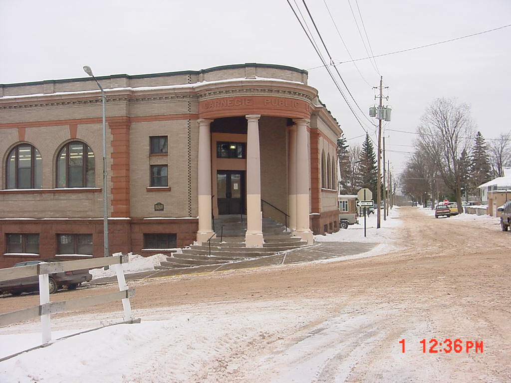 Ishpeming, MI: Carnegie Library