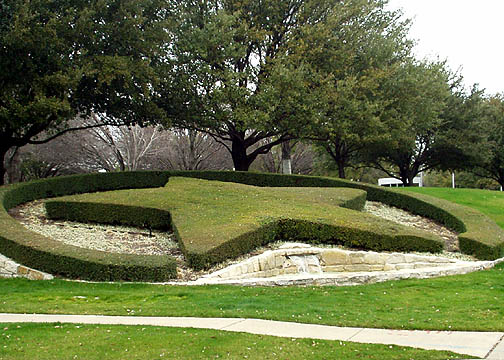 Irving, TX: Landscaping on the grounds of the Dallas Cowboys Gnrl Office & Practice Facility