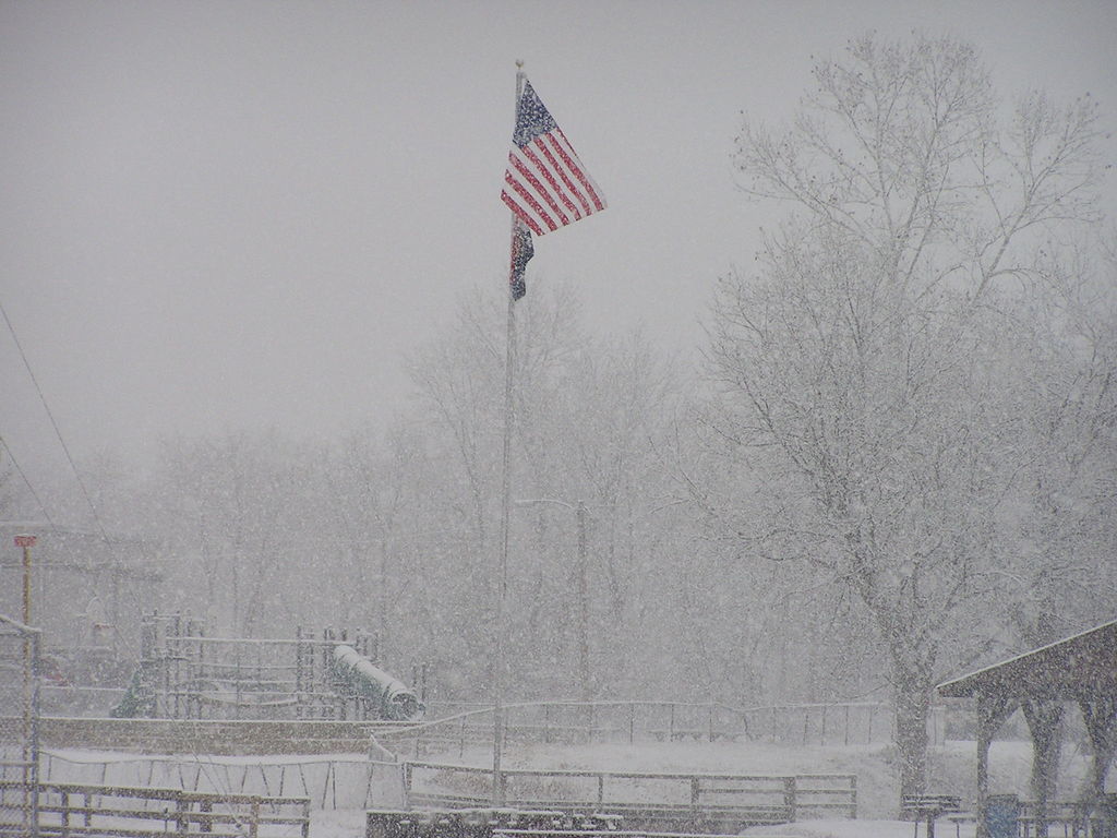 Pevely, MO: flag in park in pevely