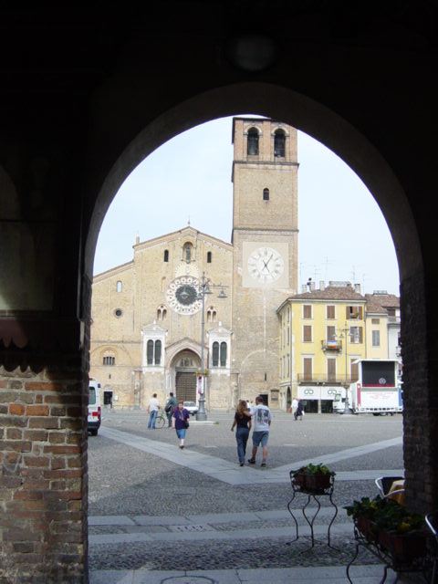 Lodi, WI: the Piazza della Vittoria ,LODI , ITALY