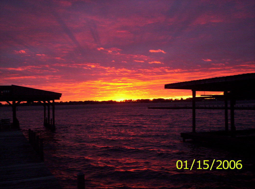 White Lake, NC: Water's Edge Pier Sunset in January