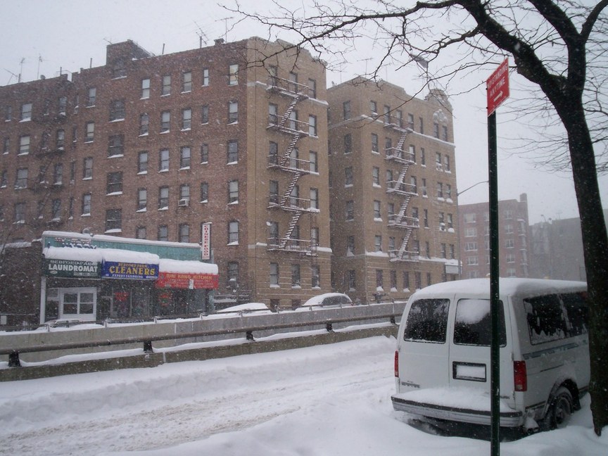 New York, NY: snowstorm in bx.ny