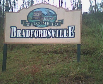 Bradfordsville, KY: The Main Square of Bradfordsville