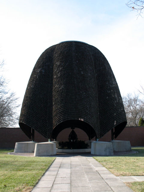 New Harmony, IN: The Roofless Church