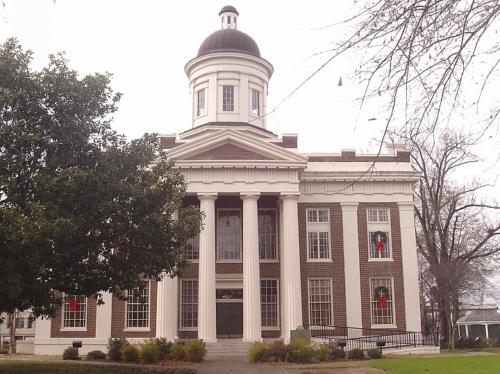 Canton MS : The Old Madison County Mississippi Court House photo
