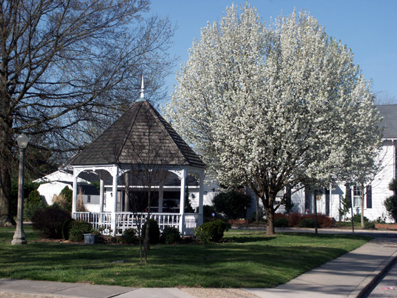 Onancock, VA: Onancock Memorial Park in the Spring