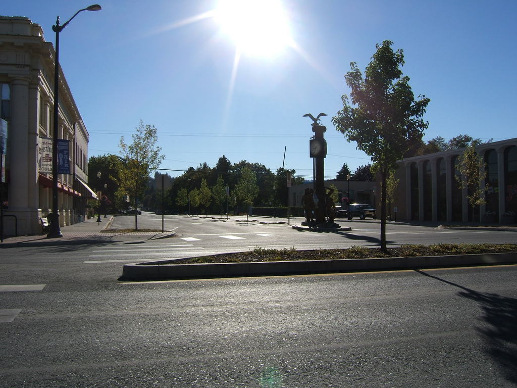 Colville, WA: Center of downtown facing east