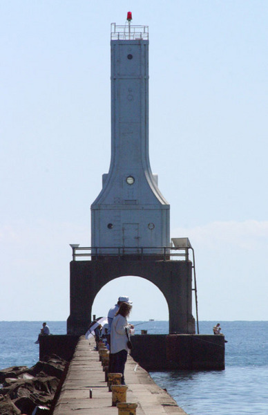 Port Washington, WI: lighthouse and breaker