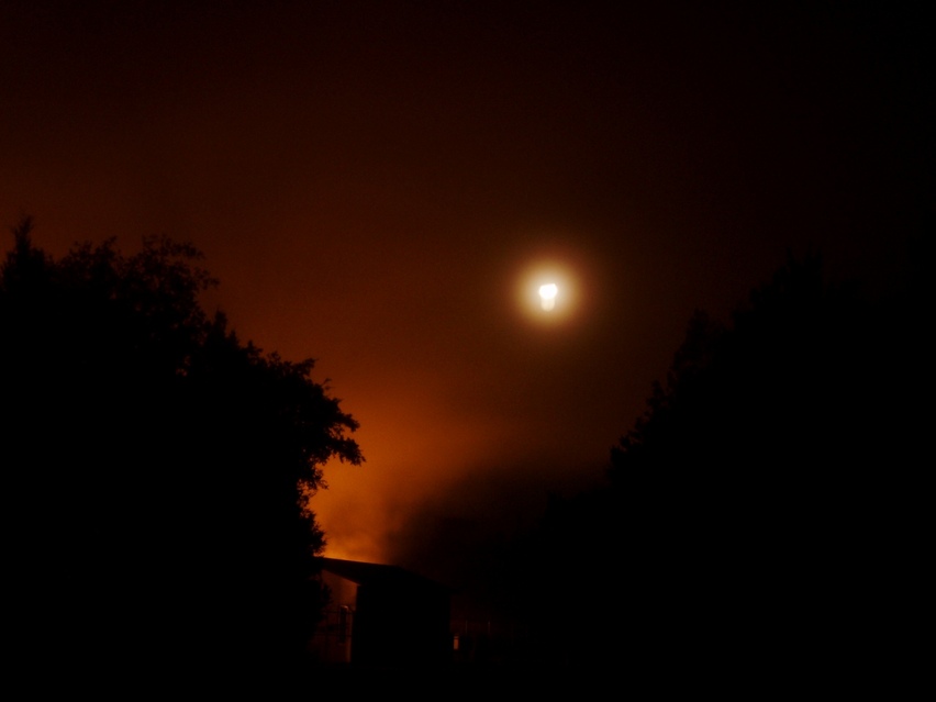 Chuluota, FL: Powered night with moon