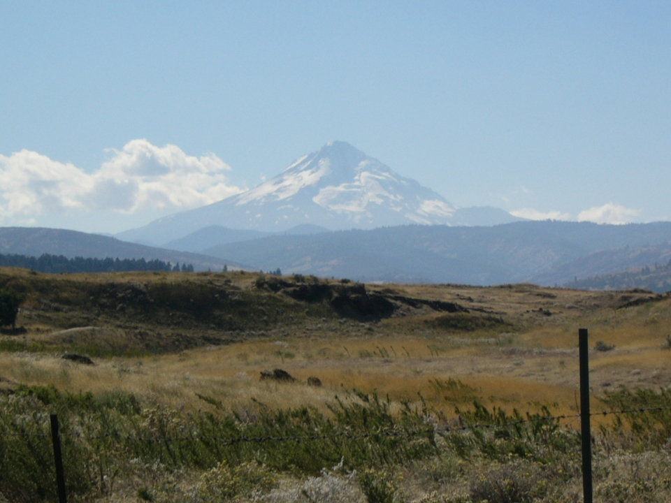 Dallesport, WA : Mount Hood in the distance, Taken from Dallesport, Wa ...