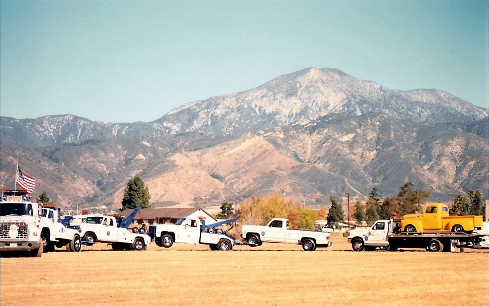 Yucaipa, CA: Cal's Towing trucks are sitting in the empty lot where the new city hall is now. Great view of the mountains. Cal's has been familiar name in Yucaipa for 20 years.