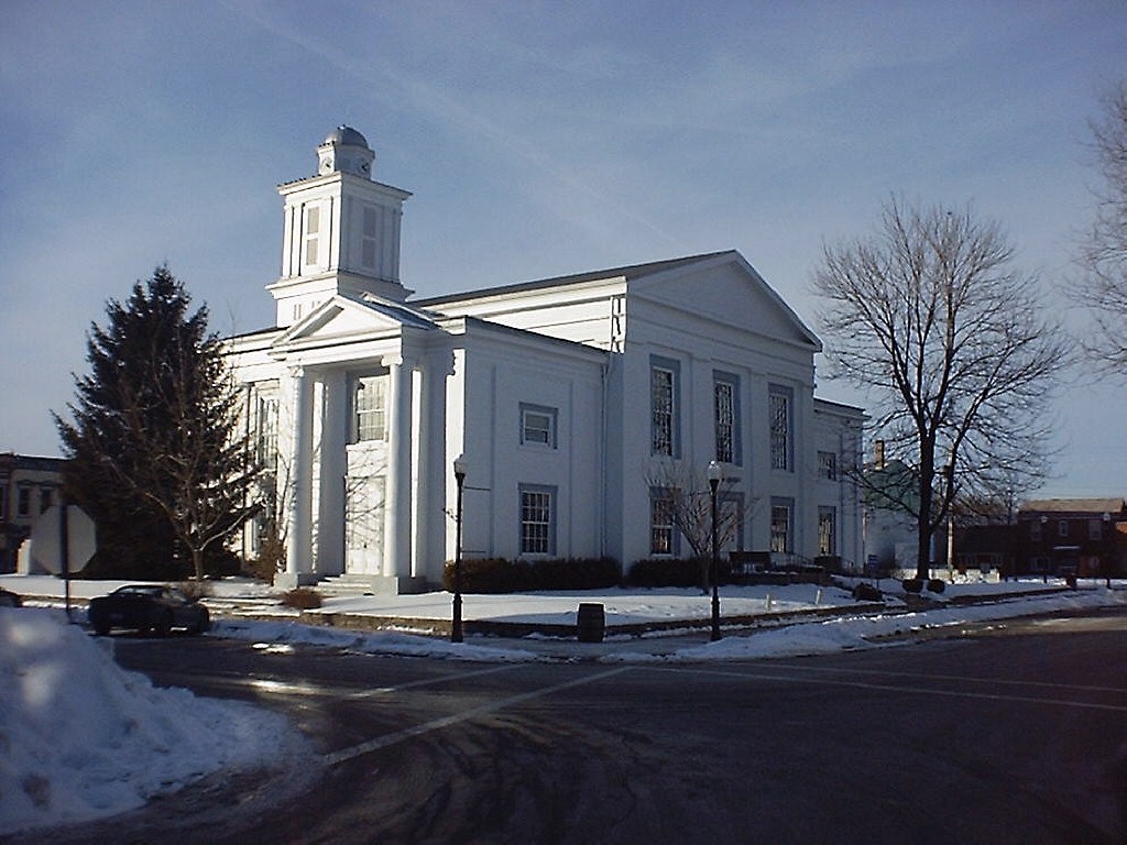 Georgetown, OH: GEORGETOWN OHIO COURTHOUSE