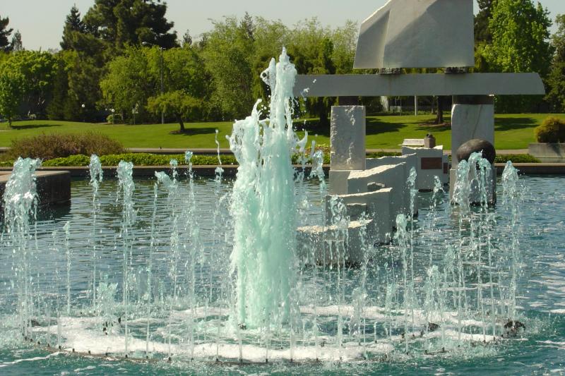 Sunnyvale, CA: Sunnyvale Park - Memorial Fountain