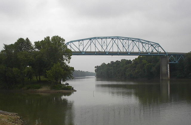 Livermore, KY: Green River Bridge from Livermore to Island