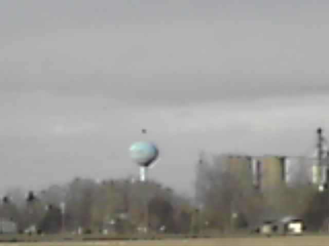 Flanagan, IL: water tower from 116