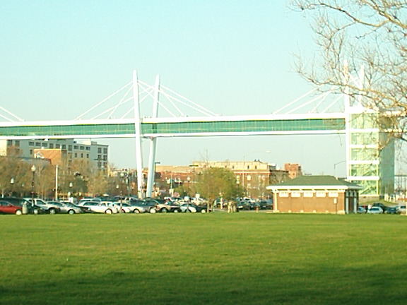 Davenport, IA: Davenport Skybridge