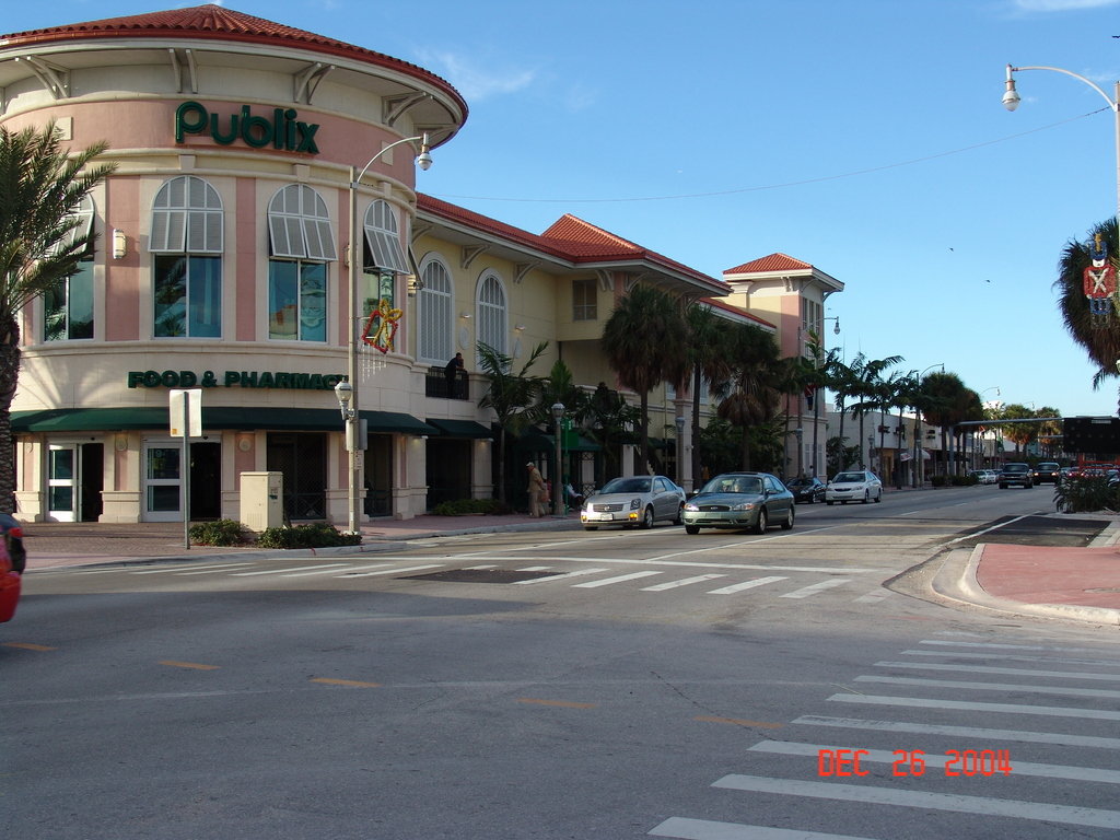 Surfside, FL: Surfside - Collins Ave and 85th St