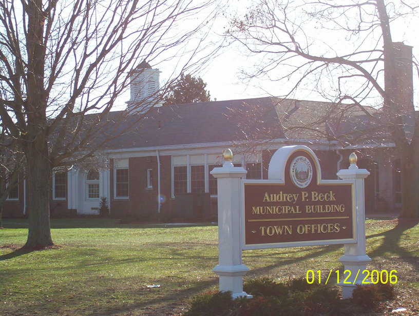 Mansfield, CT: Town Hall