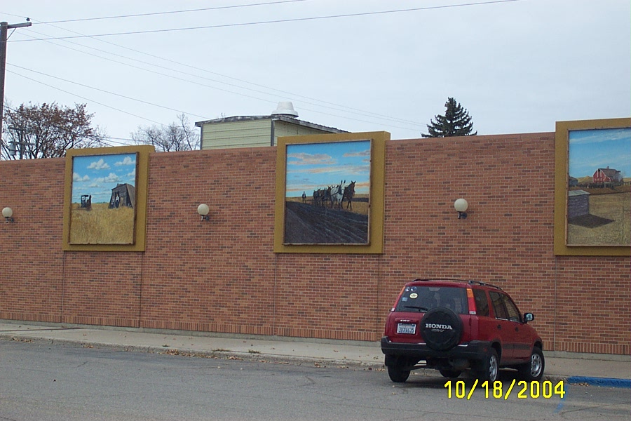 Rolette, ND: More painted murals for Rolette's Centenniel