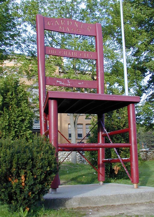 Gardner, MA: The big chair in Gardner