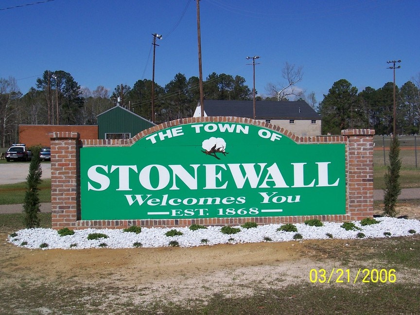 Stonewall, MS: Stonewall Welcomes all who pass our way