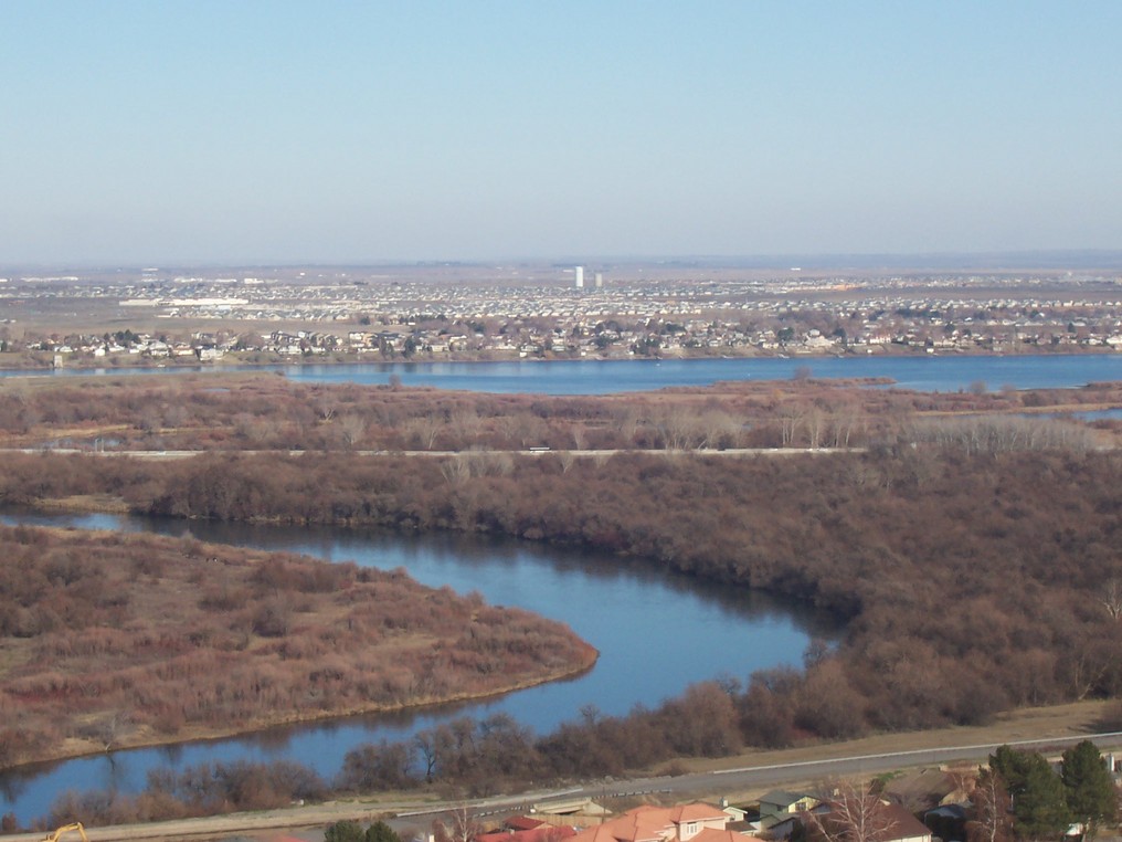 Richland, WA: On a hill in Richland overlooking Richland clear to Pasco